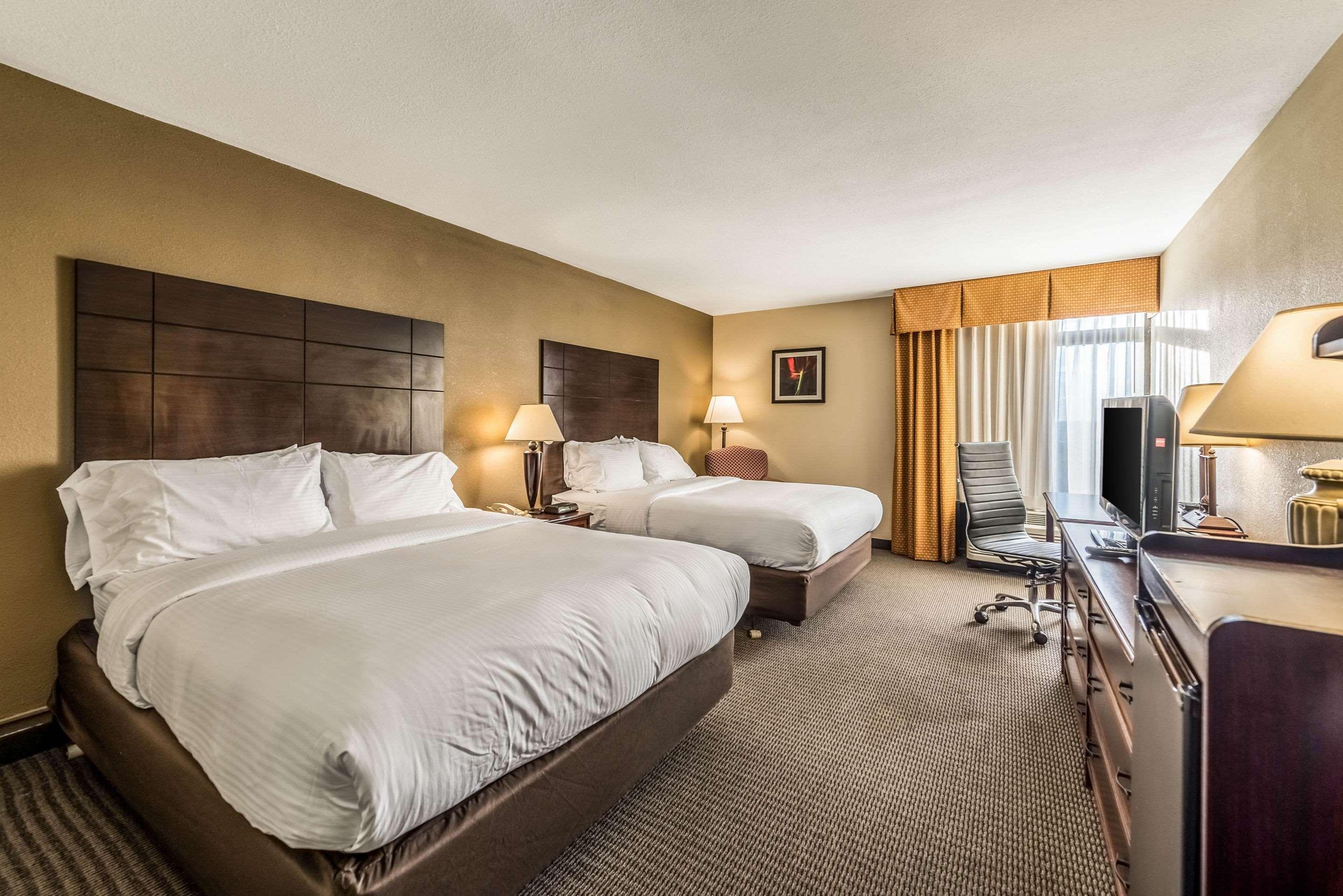 Clarion Hotel Cincinnati North Sharonville Buitenkant foto