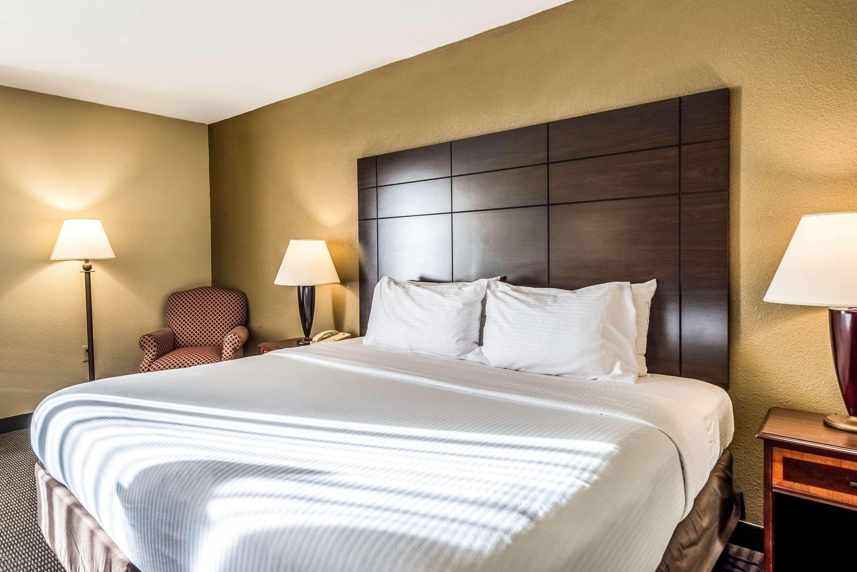 Clarion Hotel Cincinnati North Sharonville Buitenkant foto