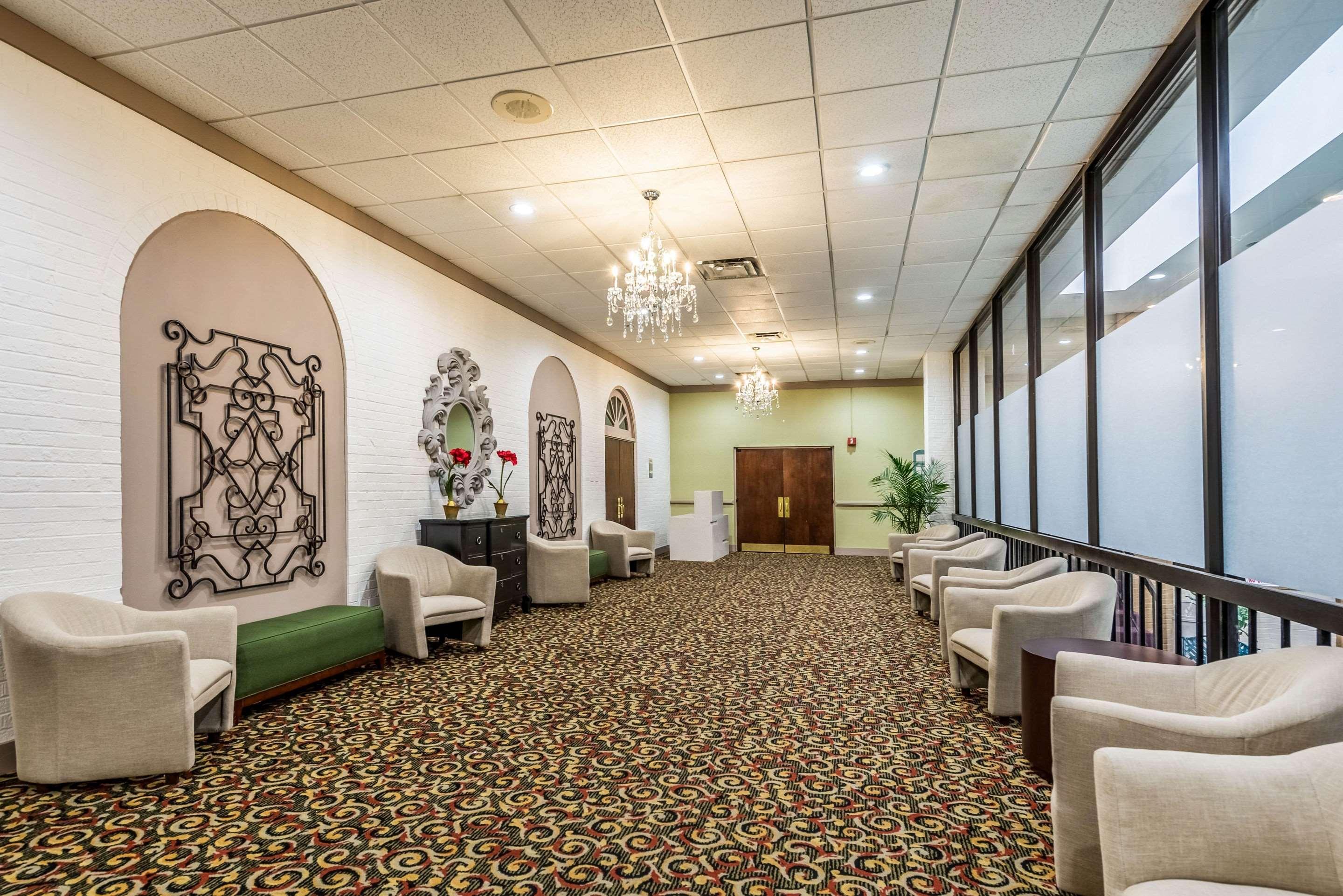 Clarion Hotel Cincinnati North Sharonville Buitenkant foto
